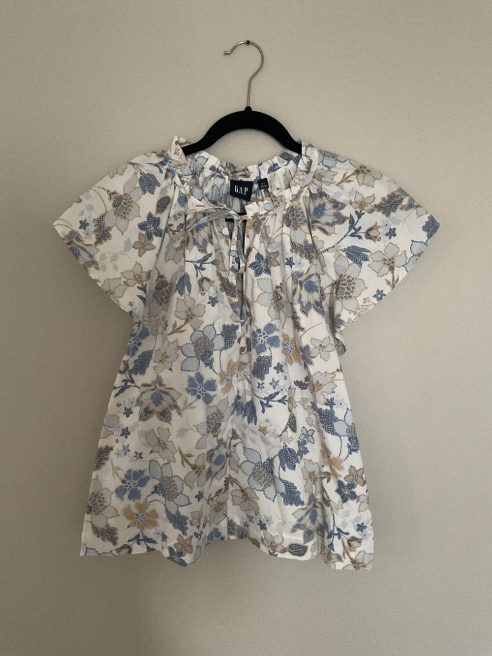 GAP Ruffle Sleeve Blouse